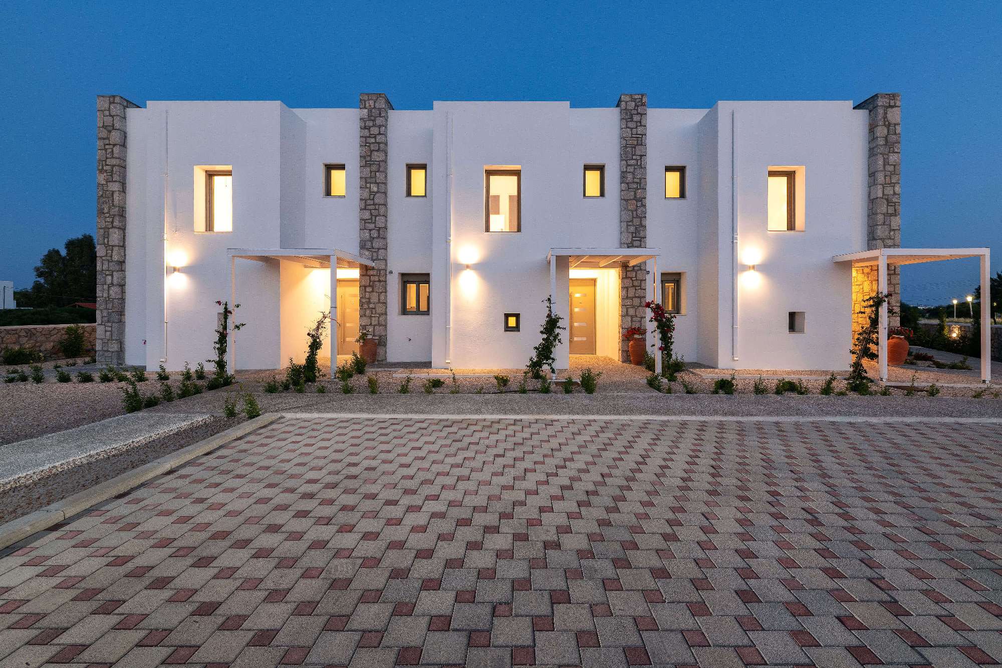 Gennadi-Harmony-greece-suites-houses